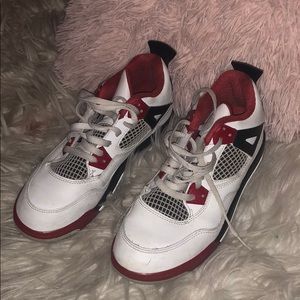 Jordan 4s